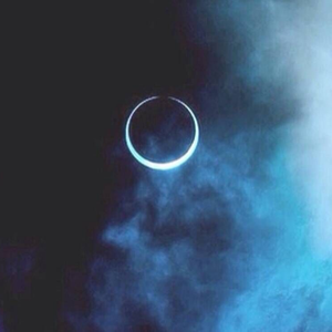 趴男朋友腿被脱裙打屁股视频
